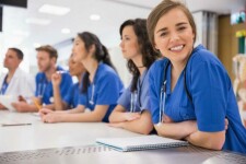 Какие курсы обучения проходит средний медперсонал?