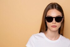 Преимущества женских солнцезащитных очков для здоровья и красоты
