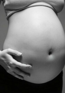 Case Study: Una paciente embarazada con dolor abdominal derecho — Un viaje clínico entre el suspenso y la decisión