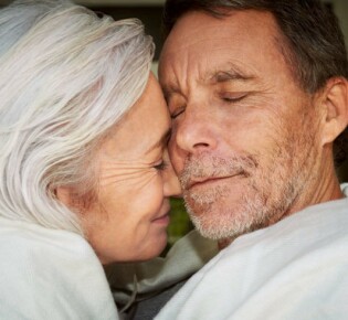 7 простых способов для мужчин старше 50 лет улучшить свою сексуальную жизнь