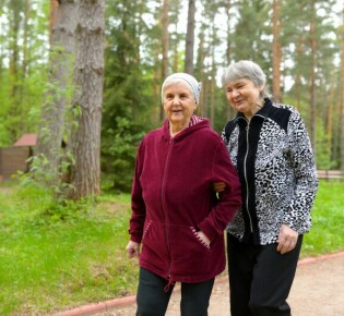 Какой выбрать пансионат для пожилых?