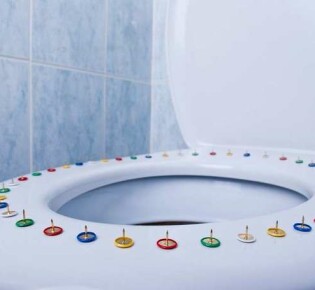 Как безболезненно сходить в туалет при геморрое?