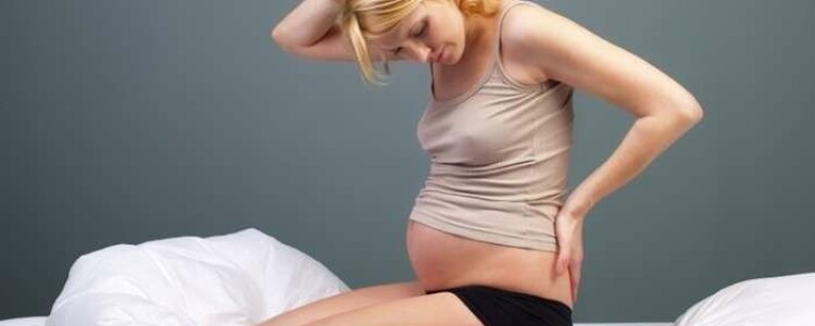 Какую мазь назначают беременным при геморрое