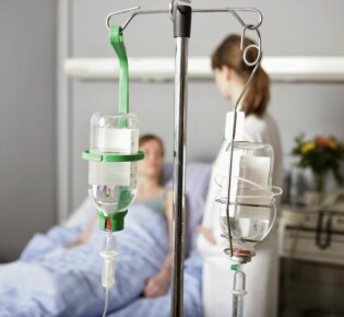 Что делать, если отбил ноготь на ноге: полезные советы и методы лечения